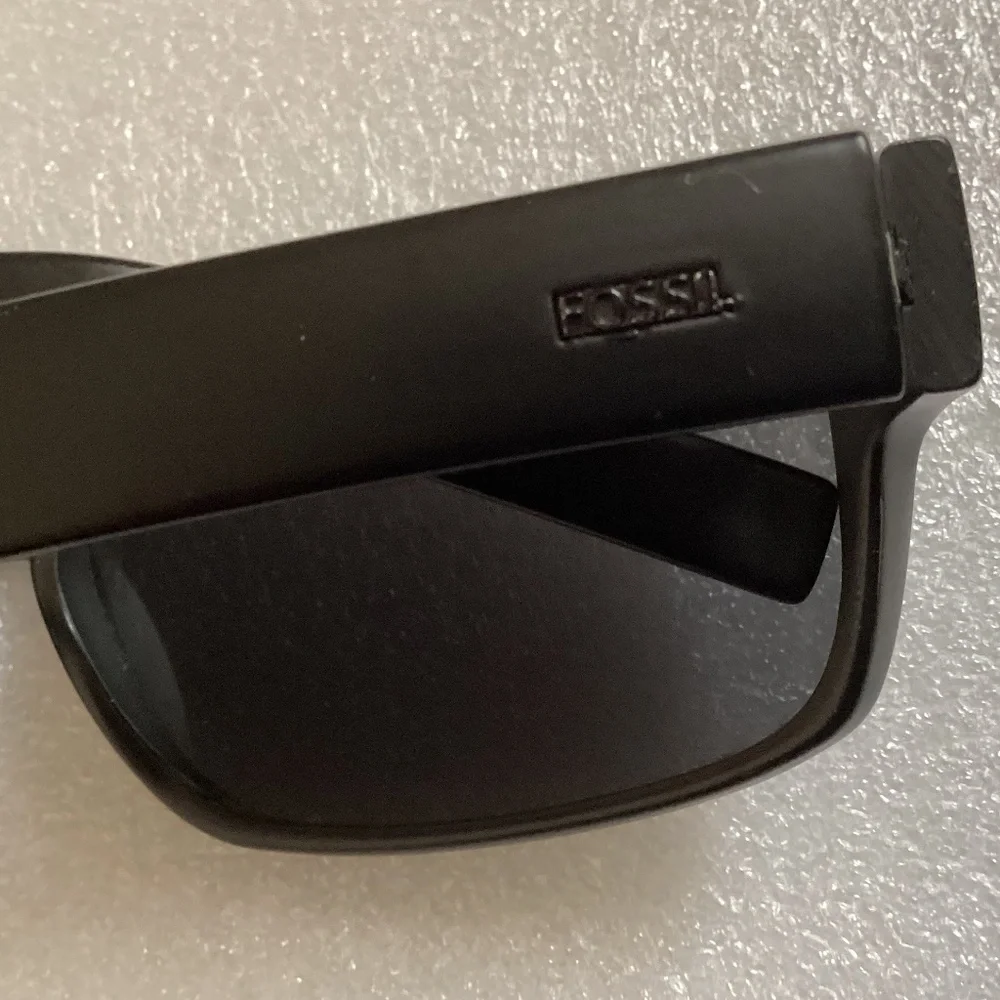 Fossil Unisex Black Sunglasses